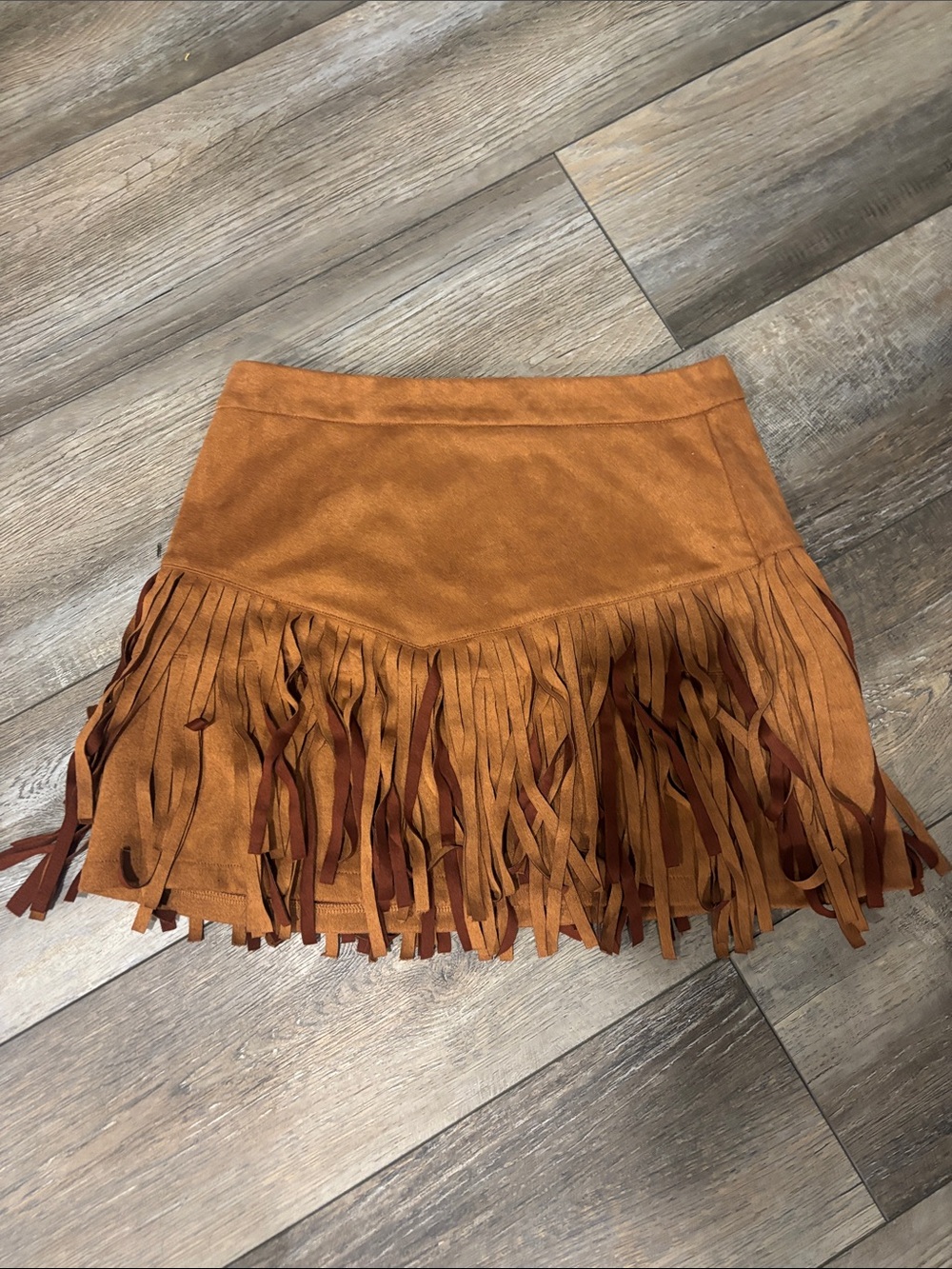 Cupshe Skirt - Picture 1 of 4
